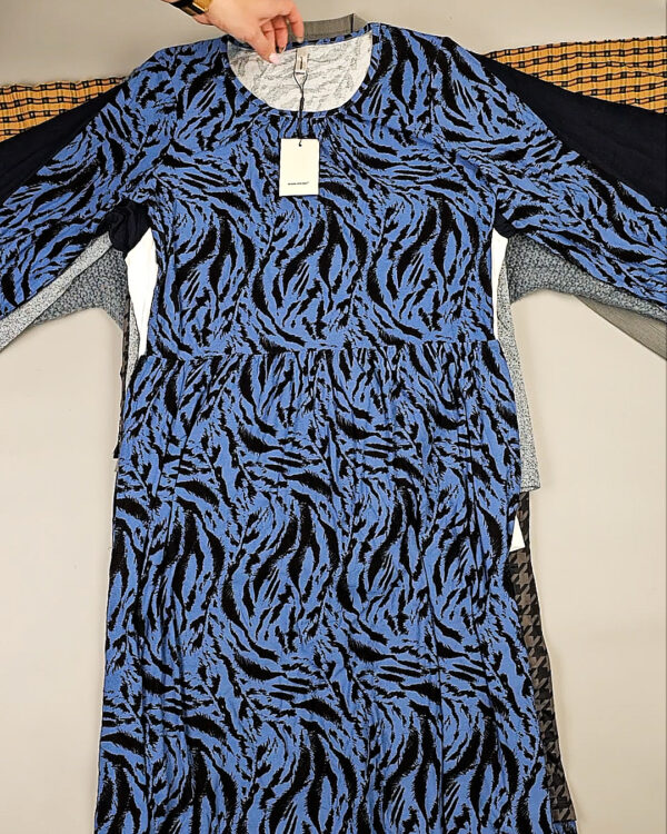 Фотография  434 - DK, Bestseller + Winter mix#15 кг, ЛОТ СТ-9955 оптом в Кызыле и республике Тыва